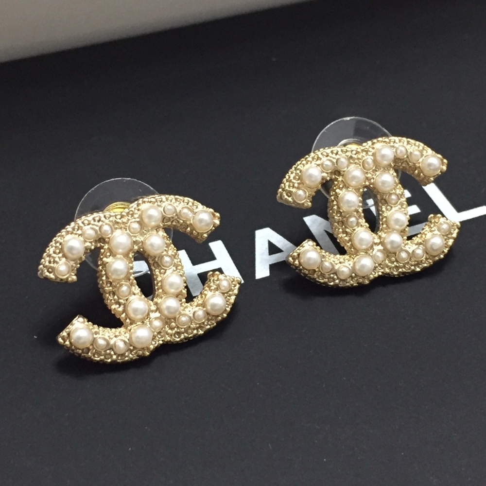 Chanel Authentic Pearl